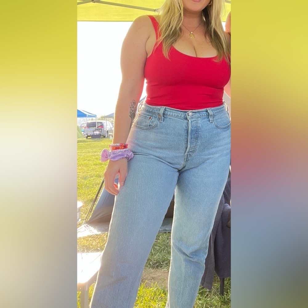 Levi’s Wedgie size 32
